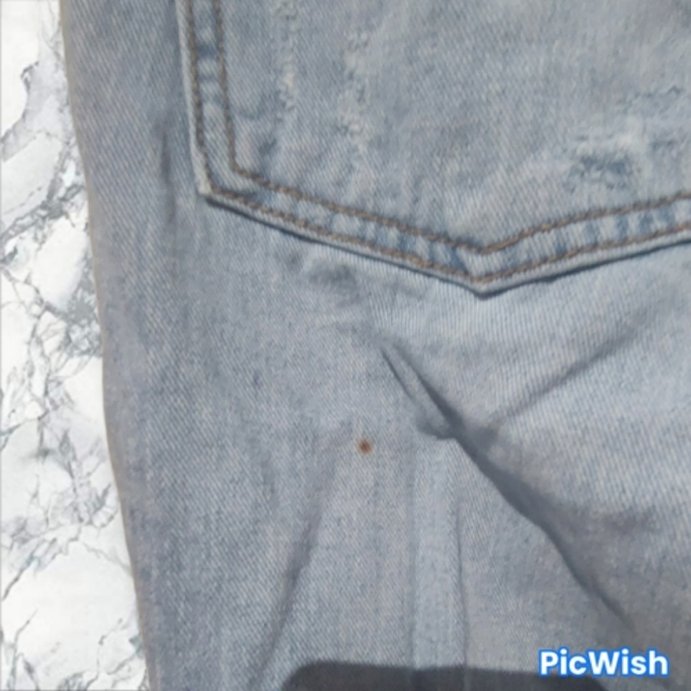Straight Leg Ripped Jeans - Picture 3 of 6